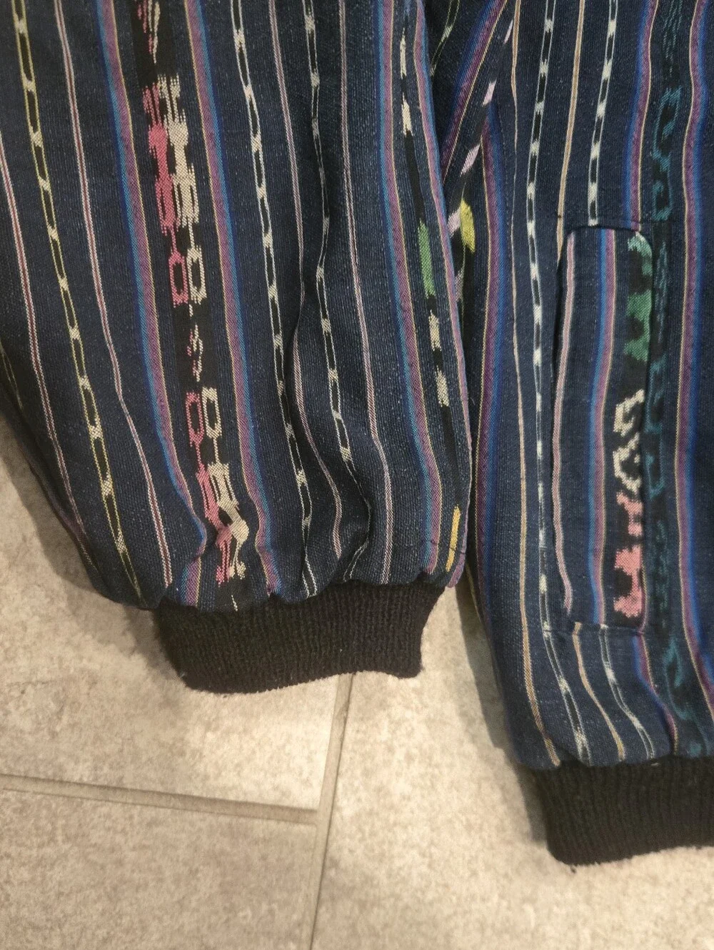 Vintage Guatemalan Multicolor Embroidered Ikat Serape Jacket 2XL? 80s Colorful